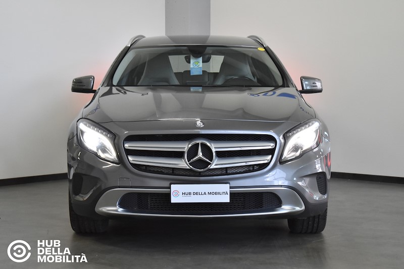 MERCEDES-BENZ GLA 180 CDI Sport